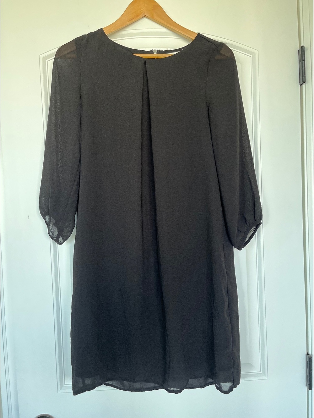 H&M Black Sheer 3/4 Sleeve Shift Dress Size 4 / 6 Lined formal funeral